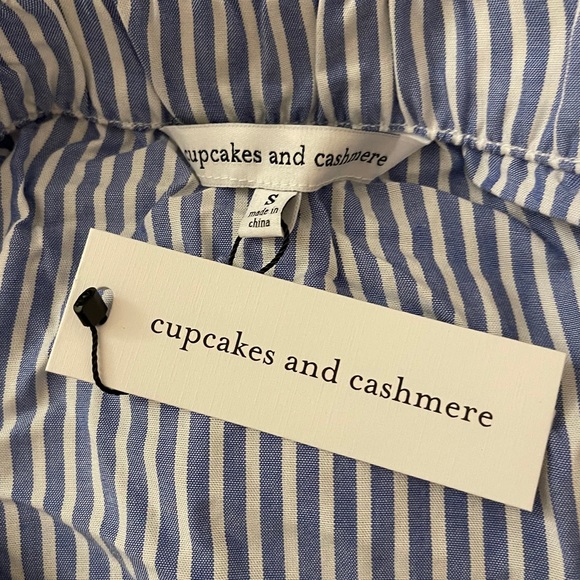 HOST PICK 🎉💖 Cupcakes and Cashmere Stripe Off the Shoulder Top - Picture 4 of 5
